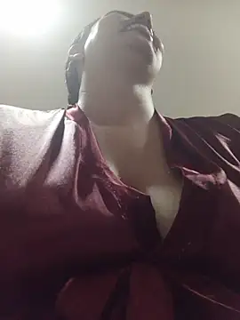 Snapshot of MariaGaitan chatting on April 2026 05:11:01 PM MariaGaitan online show from April 2026 05:11:01 PM