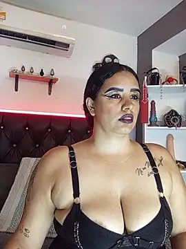 Snapshot of MariaGaitan chatting on April 2026 05:03:01 PM MariaGaitan online show from April 2026 05:03:01 PM