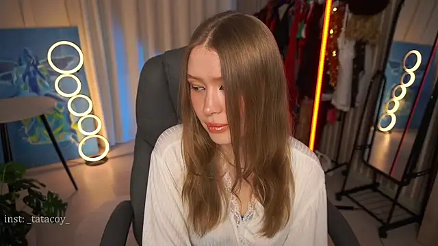 Snapshot of TataCoy chatting on March 2025 07:15:01 AM TataCoy online show from March 2025 07:15:01 AM