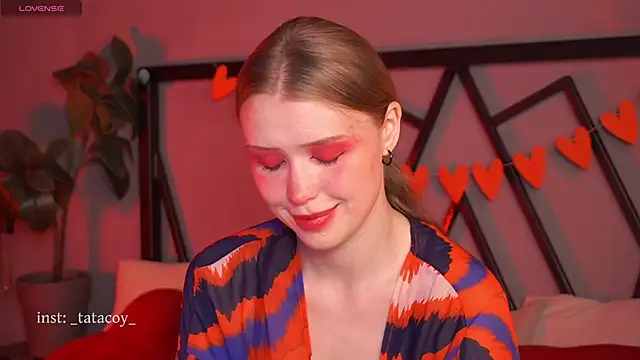 Snapshot of TataCoy chatting on September 2025 01:25:02 PM TataCoy online show from September 2025 01:25:02 PM