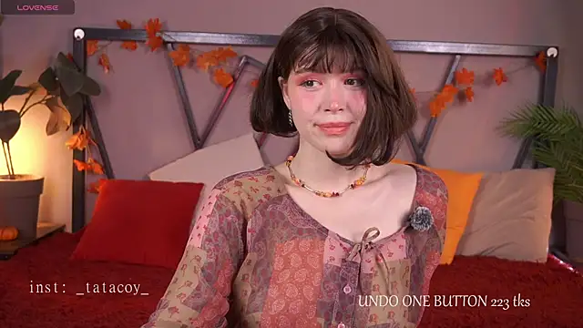 Snapshot of TataCoy chatting on November 2025 02:13:01 PM TataCoy online show from November 2025 02:13:01 PM