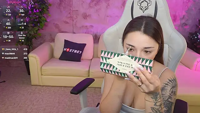 Jasmine Flow online show from January 2025 03:45:01 PM