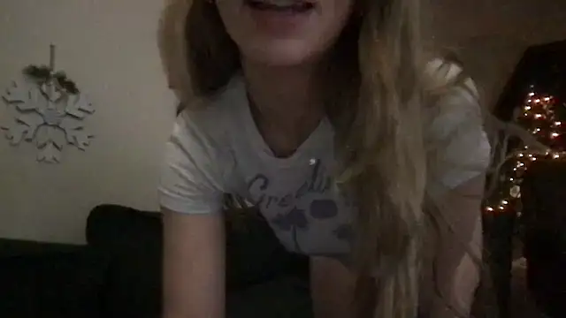 Snapshot of addiebby33 chatting on December 2024 01:36:01 AM addiebby33 online show from December 2024 01:36:01 AM