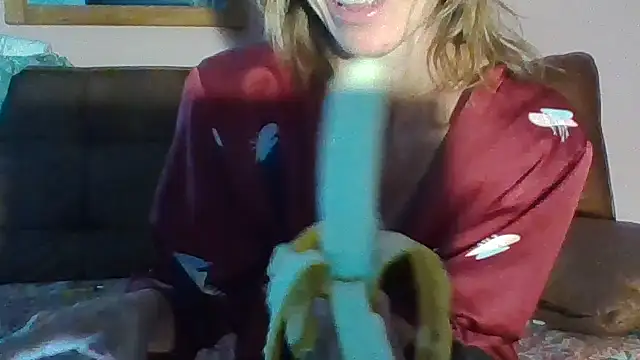 Strip-Nomy online show from April 2026 03:53:02 AM