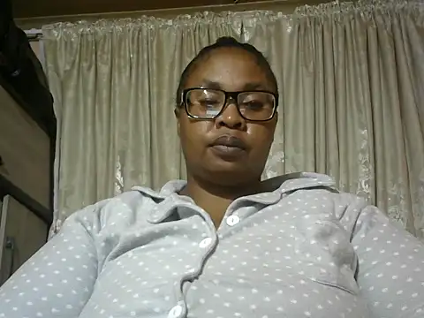 ZOQULUx online show from March 2025 05:49:02 PM