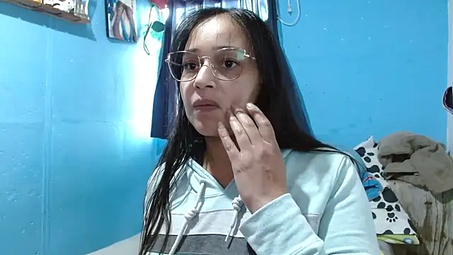 Snapshot of clarisse69 chatting on January 2025 08:54:01 PM clarisse69 online show from January 2025 08:54:01 PM