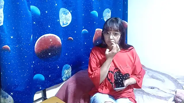 Snapshot of clarisse69 chatting on April 2026 11:57:02 PM clarisse69 online show from April 2026 11:57:02 PM