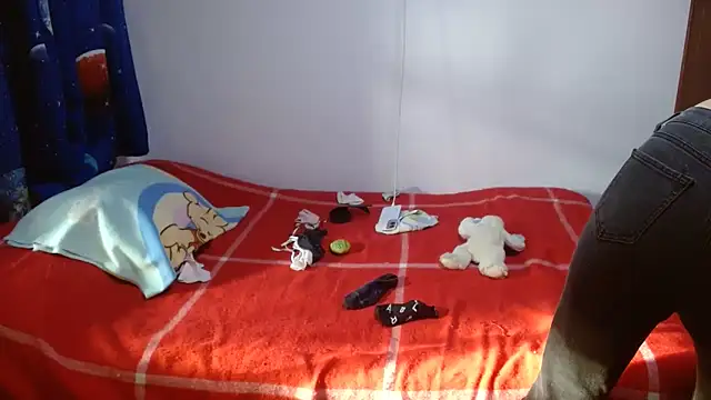 Snapshot of clarisse69 chatting on April 2026 09:35:01 PM clarisse69 online show from April 2026 09:35:01 PM