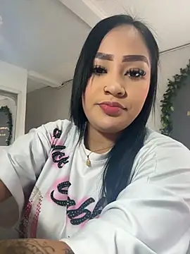 Luisa Fernandaa online show from October 2025 04:08:01 PM