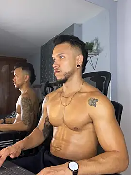 ARON TAYLER01 online show from January 2025 12:54:02 PM