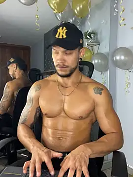 ARON TAYLER01 online show from March 2025 12:34:01 PM