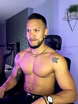 ARON TAYLER01 online show from September 2025 10:37:01 AM