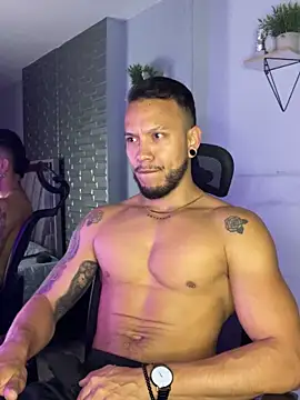 ARON TAYLER01 online show from September 2025 10:27:01 AM