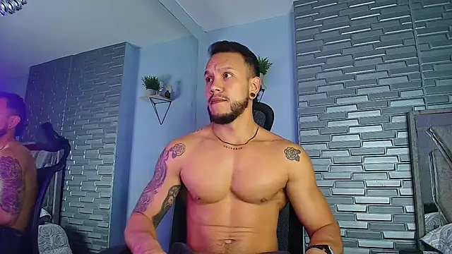 ARON TAYLER01 online show from February 2026 10:34:02 AM