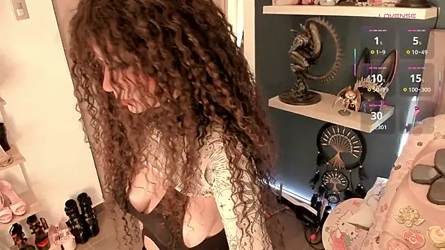 Snapshot of Orianna_reed_ chatting on November 2025 11:25:01 PM Orianna reed online show from November 2025 11:25:01 PM