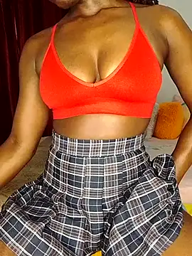 NicRaisaa online show from October 2025 11:18:02 AM