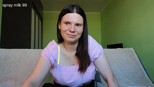 Liisa  online show from June 2026 06:51:02 AM