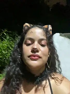 Snapshot of demonaughtyyy chatting on November 2025 04:25:01 AM demonaughtyyy online show from November 2025 04:25:01 AM