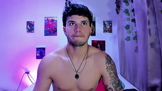 Snapshot of Nekoboy01 chatting on December 2024 11:24:02 PM Nekoboy01 online show from December 2024 11:24:02 PM