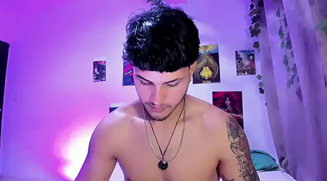 Snapshot of Nekoboy01 chatting on December 2024 12:30:02 AM Nekoboy01 online show from December 2024 12:30:02 AM