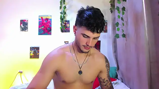 Snapshot of Nekoboy01 chatting on January 2025 09:29:02 PM Nekoboy01 online show from January 2025 09:29:02 PM