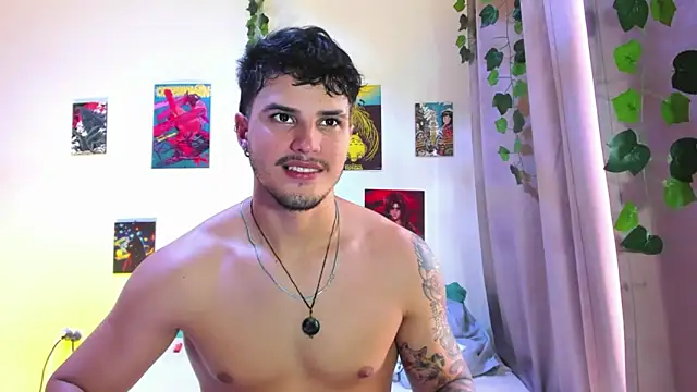 Snapshot of Nekoboy01 chatting on January 2025 08:19:02 PM Nekoboy01 online show from January 2025 08:19:02 PM