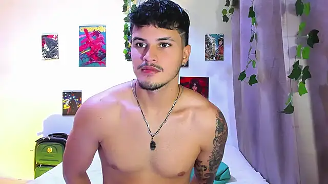 Snapshot of Nekoboy01 chatting on January 2025 10:30:02 PM Nekoboy01 online show from January 2025 10:30:02 PM