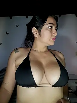 Snapshot of alison_villalobo chatting on April 2026 05:40:01 PM alison villalobo online show from April 2026 05:40:01 PM