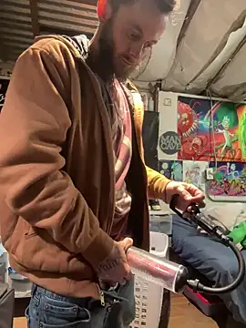 CloudDadddyyy420 online show from January 2025 02:36:01 PM