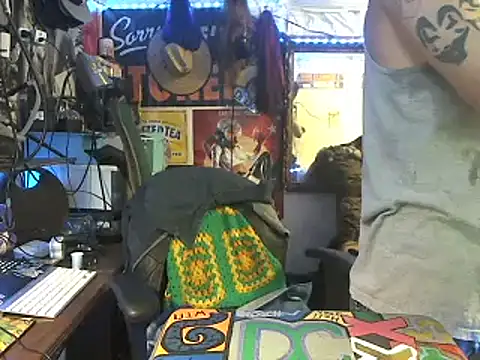 CloudDadddyyy420 online show from September 2025 03:12:01 PM