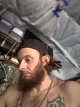 CloudDadddyyy420 online show from October 2025 02:16:01 PM