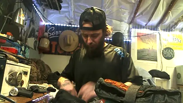 CloudDadddyyy420 online show from October 2025 02:19:01 PM