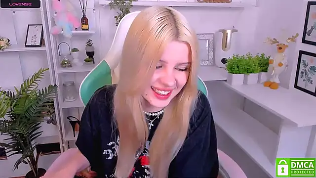 Grace and  Jacob online show from March 2025 02:12:02 AM