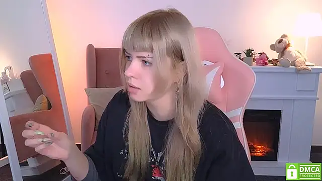 Grace and  Jacob online show from October 2025 06:11:01 AM