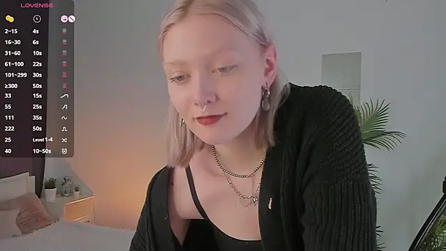 Snapshot of _Rude_Girl_ chatting on February 2025 06:41:01 PM  Rude Girl  online show from February 2025 06:41:01 PM