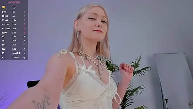 Snapshot of _Rude_Girl_ chatting on March 2025 02:51:02 PM  Rude Girl  online show from March 2025 02:51:02 PM