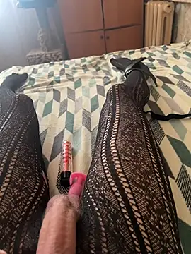 Snapshot of tannedpussy15 chatting on February 2025 08:06:01 AM tannedpussy15 online show from February 2025 08:06:01 AM