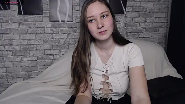 Snapshot of MollyBrams chatting on December 2024 03:59:02 PM MollyBrams online show from December 2024 03:59:02 PM