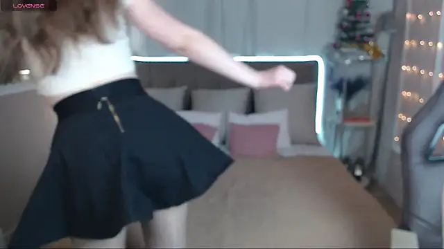 Snapshot of MollyBrams chatting on January 2025 12:56:01 PM MollyBrams online show from January 2025 12:56:01 PM