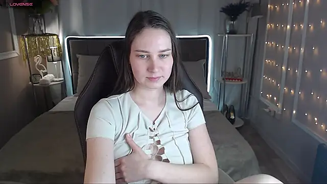 Snapshot of MollyBrams chatting on January 2025 03:51:01 PM MollyBrams online show from January 2025 03:51:01 PM