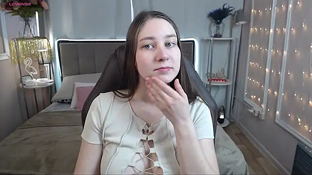 Snapshot of MollyBrams chatting on March 2025 05:09:01 AM MollyBrams online show from March 2025 05:09:01 AM