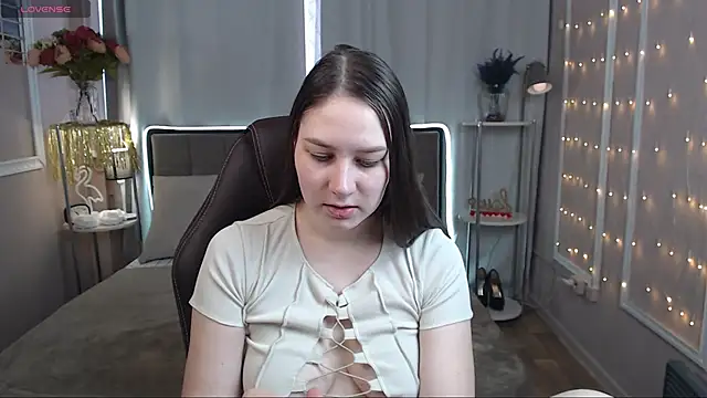 Snapshot of MollyBrams chatting on March 2025 04:16:02 AM MollyBrams online show from March 2025 04:16:02 AM