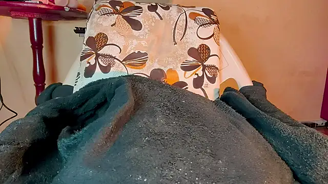 SEXYTRAV18 online show from February 2025 02:40:01 AM