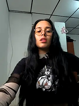 Snapshot of Annya-sweet chatting on January 2026 03:14:02 PM Annya-sweet online show from January 2026 03:14:02 PM
