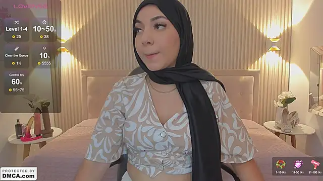 Snapshot of Sooffii_1 chatting on December 2024 07:07:02 PM Sooffii 1 online show from December 2024 07:07:02 PM