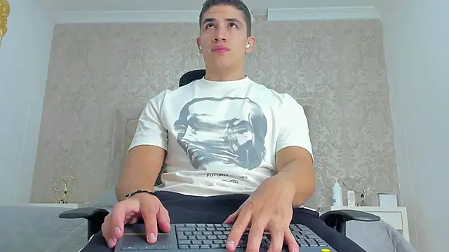 Snapshot of JeffDaltton chatting on March 2025 11:33:01 AM JeffDaltton online show from March 2025 11:33:01 AM