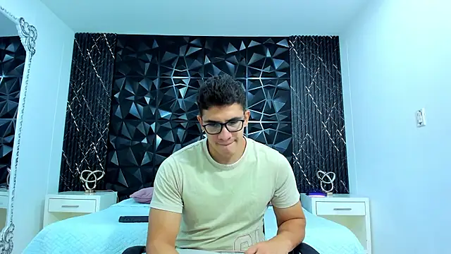 Snapshot of JeffDaltton chatting on September 2025 12:41:01 PM JeffDaltton online show from September 2025 12:41:01 PM