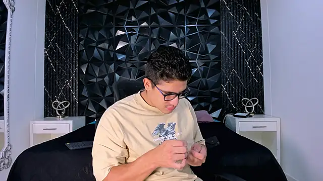 Snapshot of JeffDaltton chatting on October 2025 08:16:02 PM JeffDaltton online show from October 2025 08:16:02 PM