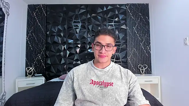 Snapshot of JeffDaltton chatting on October 2025 08:40:01 PM JeffDaltton online show from October 2025 08:40:01 PM