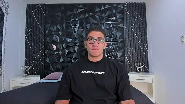 Snapshot of JeffDaltton chatting on October 2025 08:08:01 PM JeffDaltton online show from October 2025 08:08:01 PM